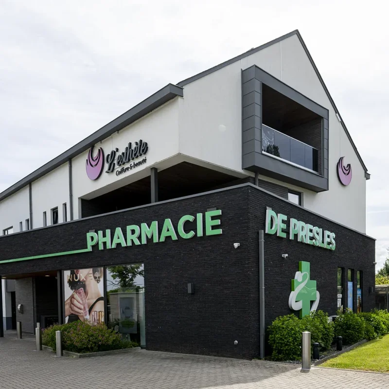 Réalisation - Croix et enseignes pharmacies