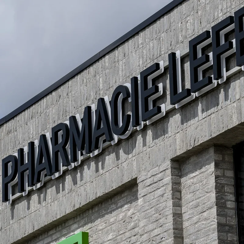 Réalisation - Croix et enseignes pharmacies